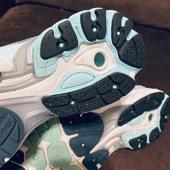 Very Good Brooks Ghost 4 Women Running Shoes 9 US 40.5 EUR Silver Blue - Picture 6 of 8